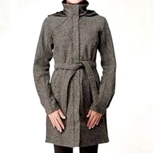 Lululemon Apres Sport Belted Jacket with Hood size 6 Brown/Grey/white tweed